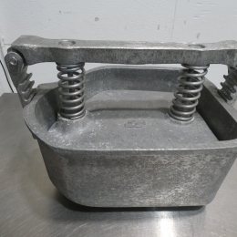 6 Ham molds COB4
